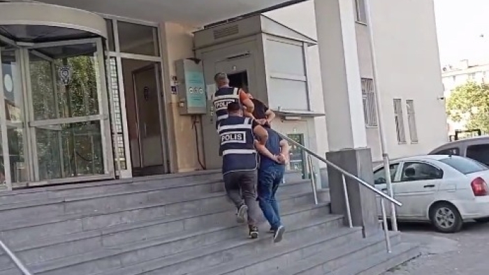Kasten öldürme suçundan aranan 2 firari yakalandı